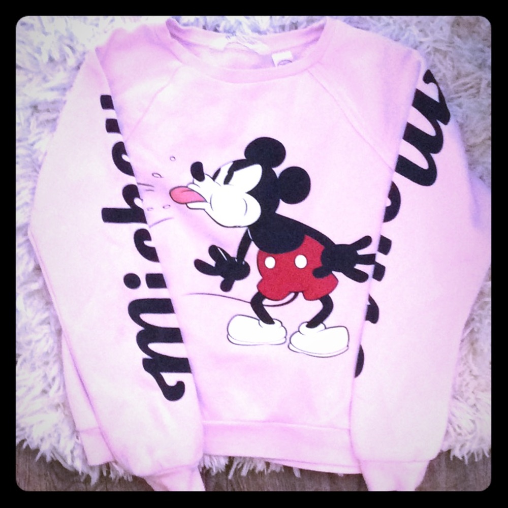 Girls H&M Mickey Mouse’ sweatshirt in pink.